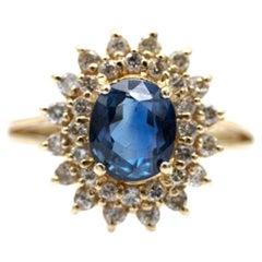 Contemporary 14K Gold Ring with Natural Sapphire 32 brilliant-cut diamonds