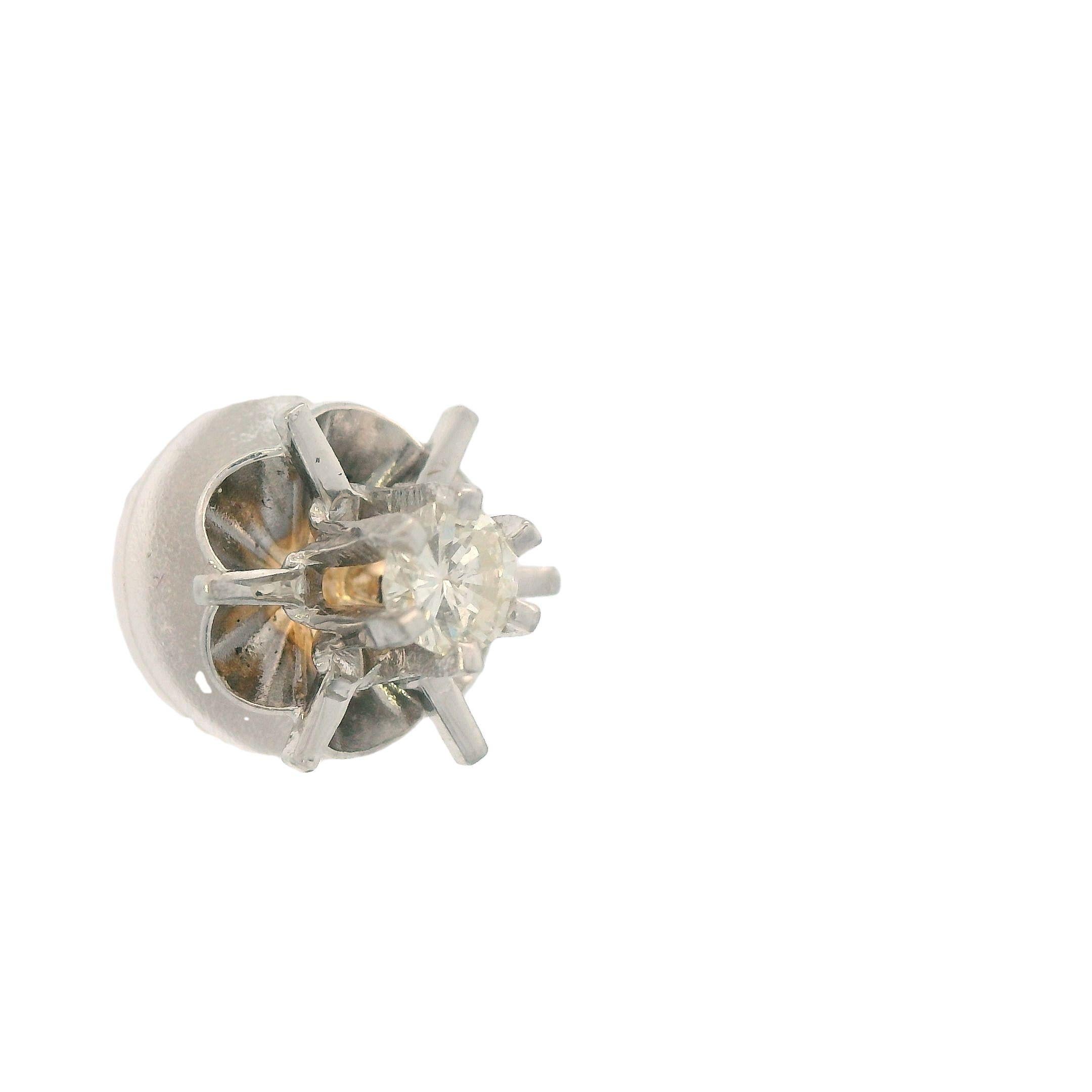 Contemporary 14k White Gold Diamond Buttercup Stud Earrings For Sale 1