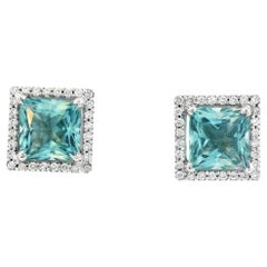 Contemporary 14k White Gold Natural Aquamarine & Diamond Stud Earrings