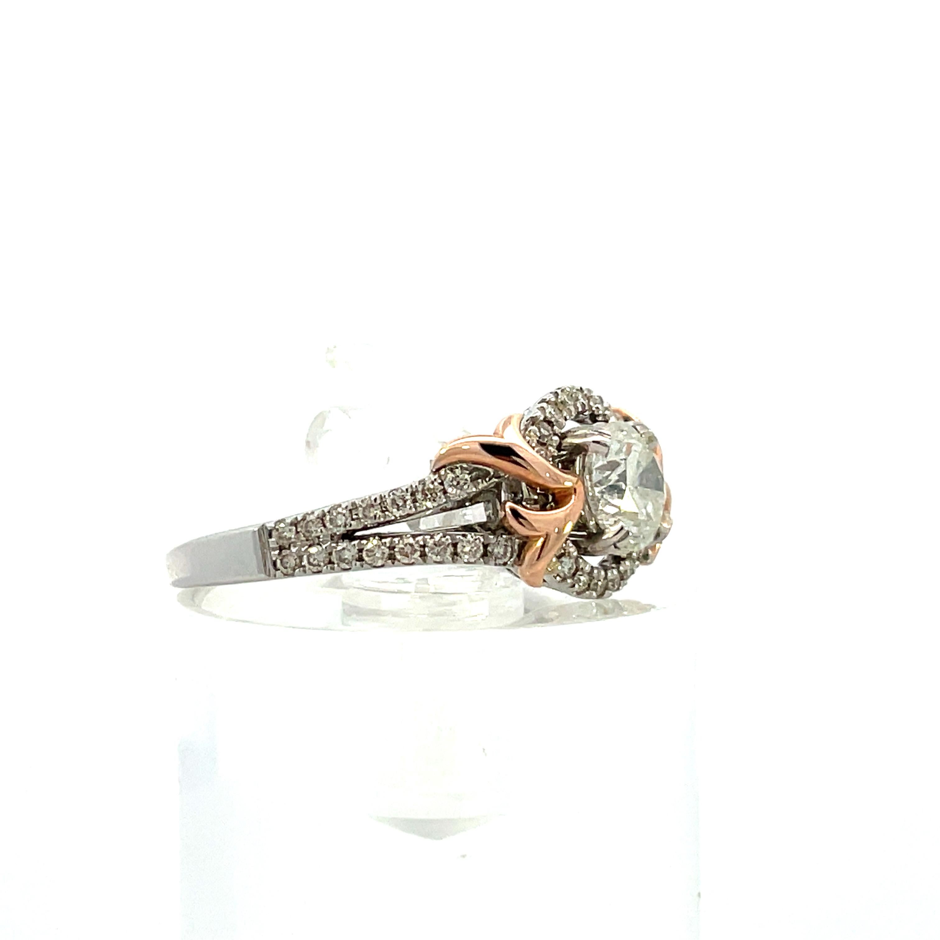 Contemporary 14K White/Rose Gold Diamond Halo Split Shank Ring  In Excellent Condition For Sale In Lexington, KY