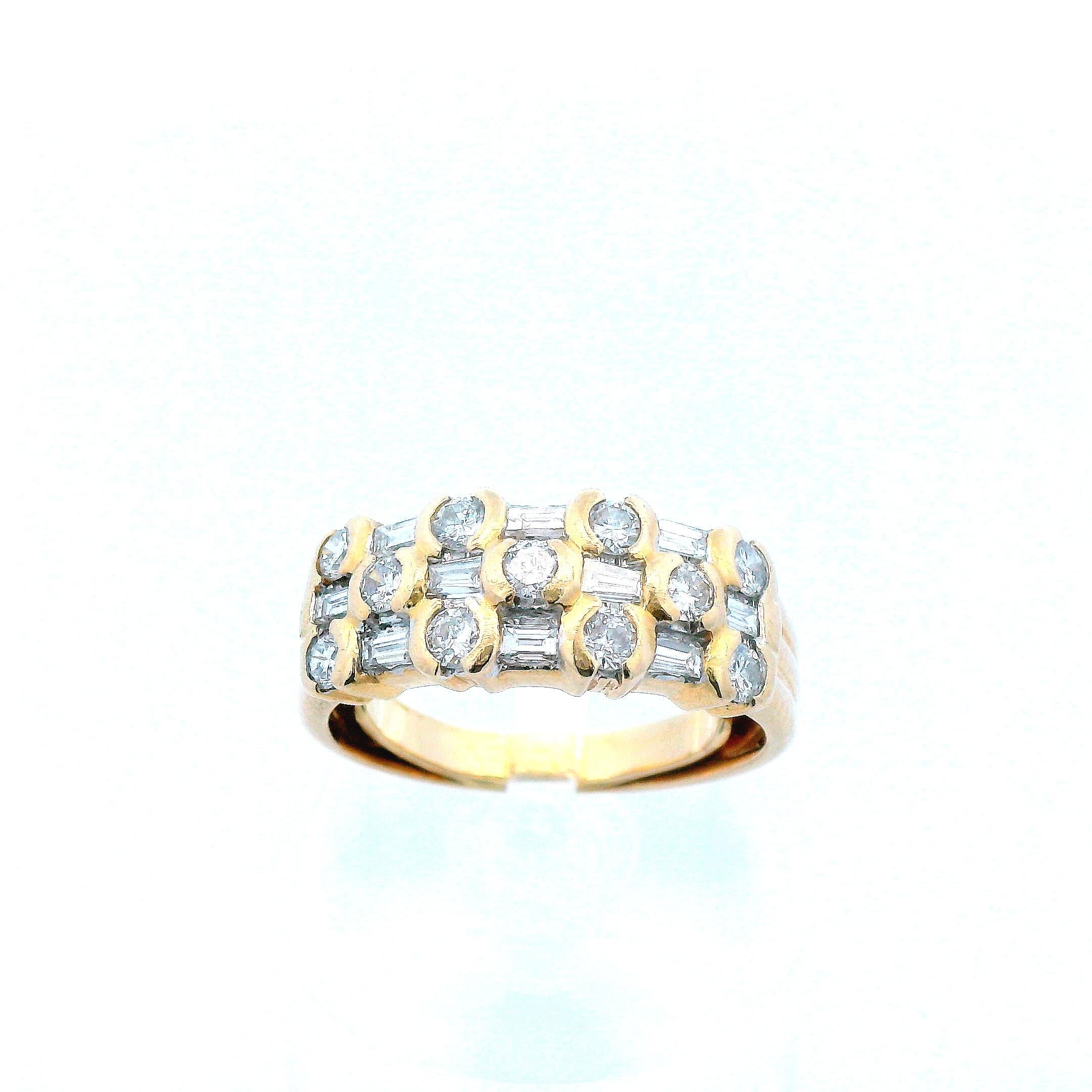 Round Cut Contemporary 14K Yellow Gold Baguette and Round Diamond Ring  For Sale