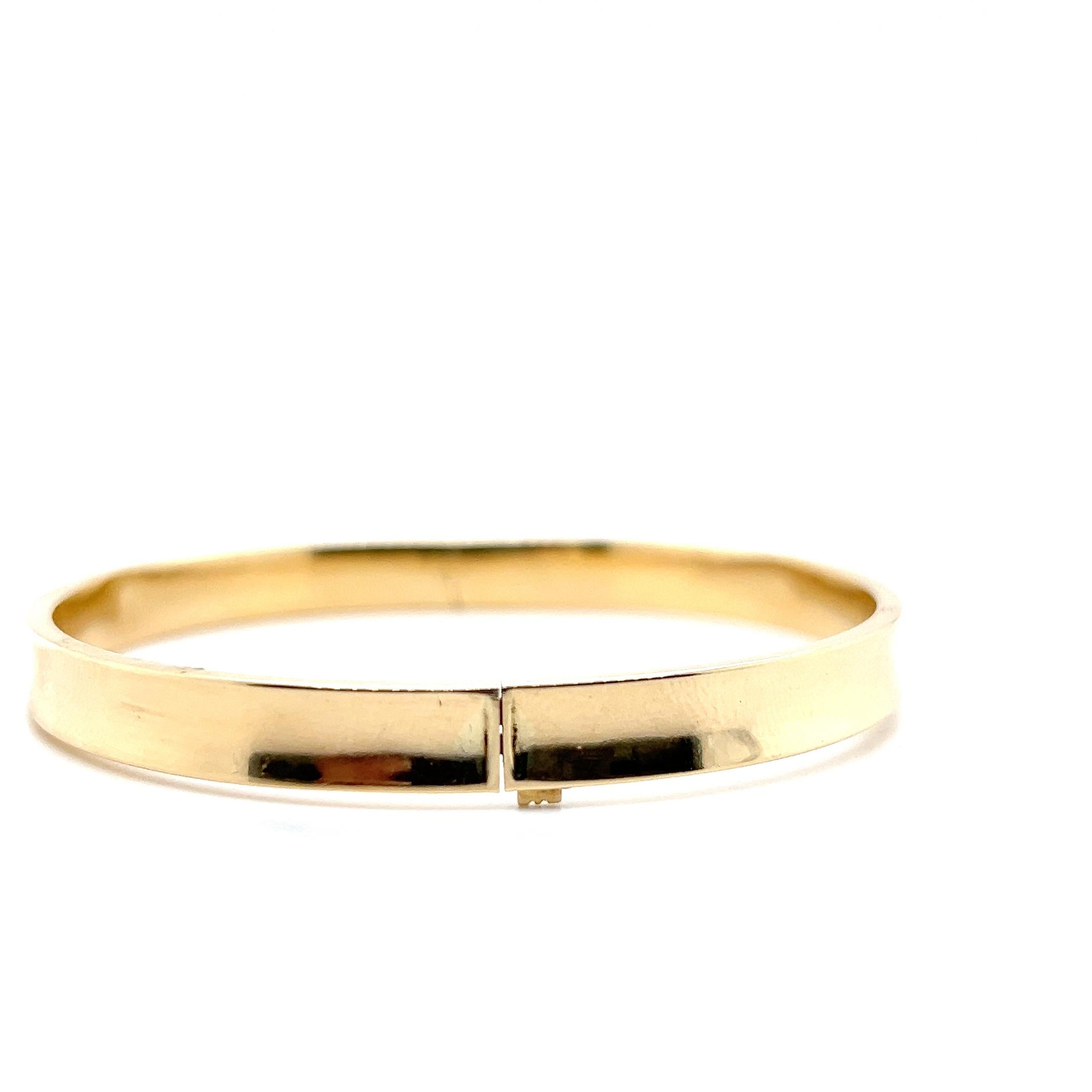 Femenino o masculino Brazalete Contemporáneo de Oro Amarillo de 14k en venta