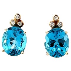 Boucles d'oreilles contemporaines en or blanc 14K Topaze bleue et diamant 