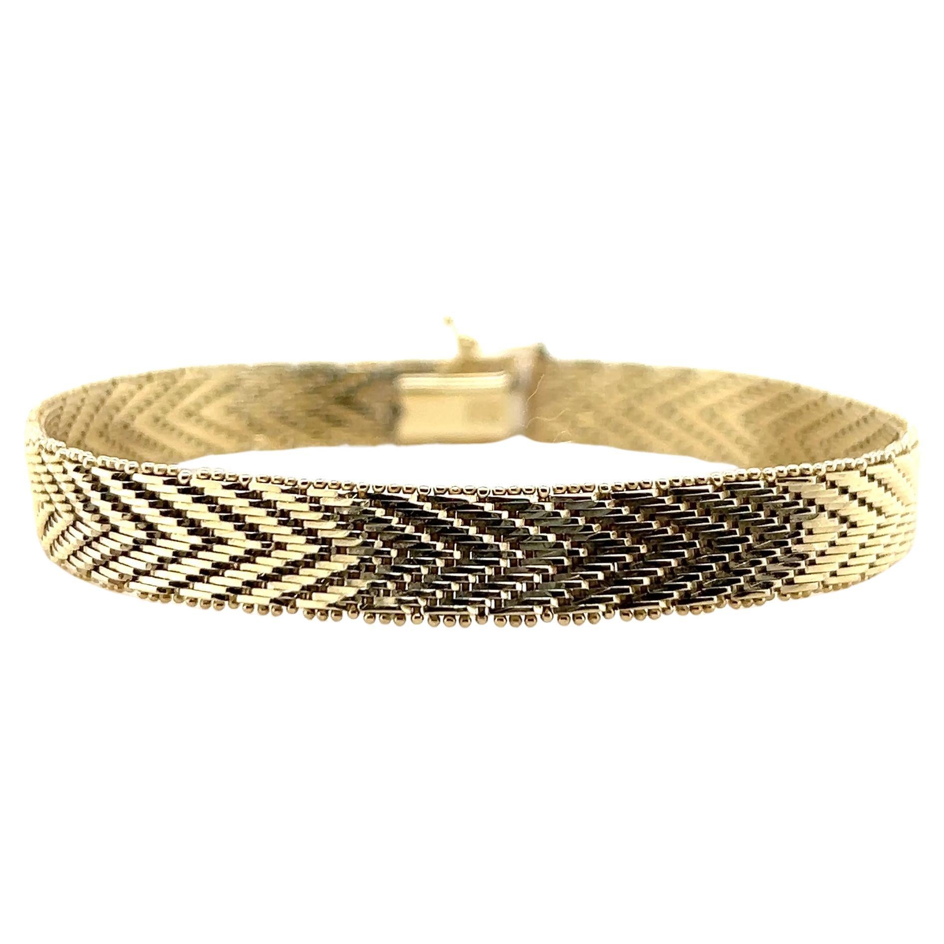 Contemporary 14K Yellow Gold Chevron Link Bracelet, Mexico