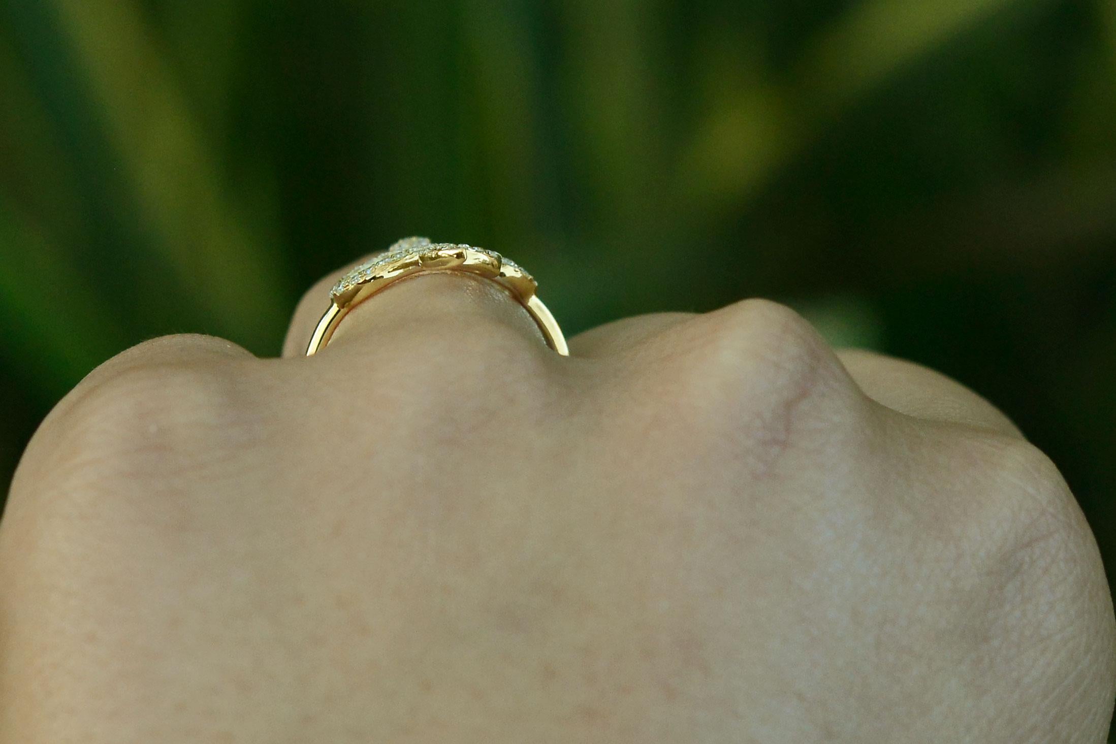 Contemporary 14k Yellow Gold & Diamond Snake Ring In New Condition In Santa Barbara, CA