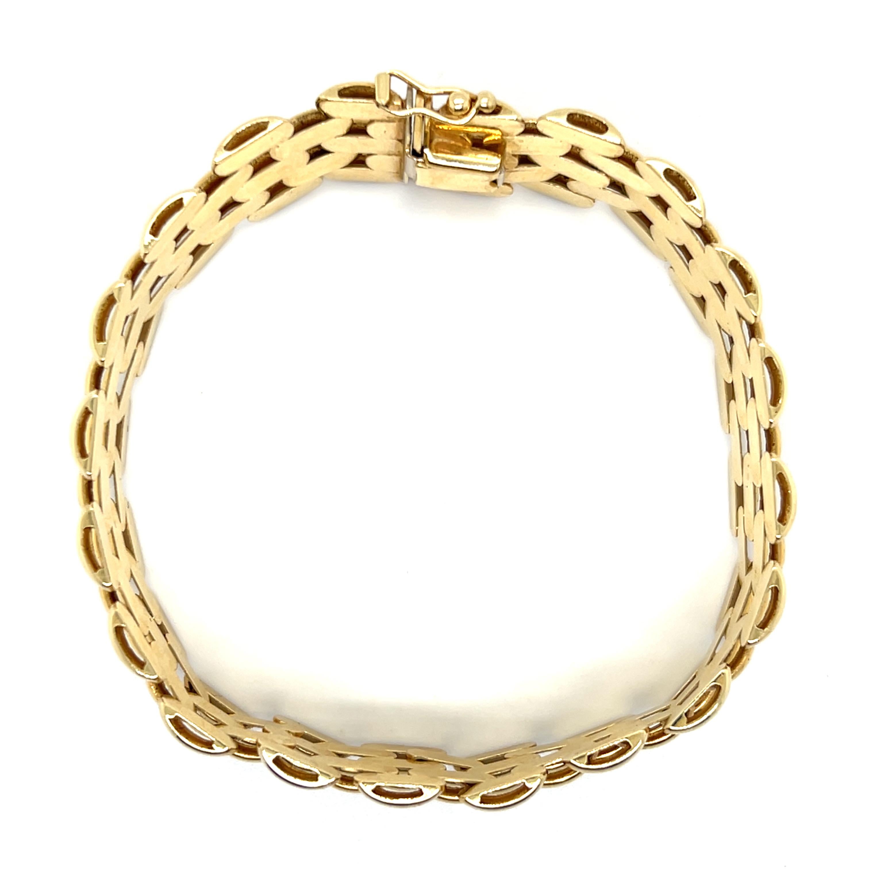 Contemporary 14k Yellow Gold Panther Link Bracelet 3