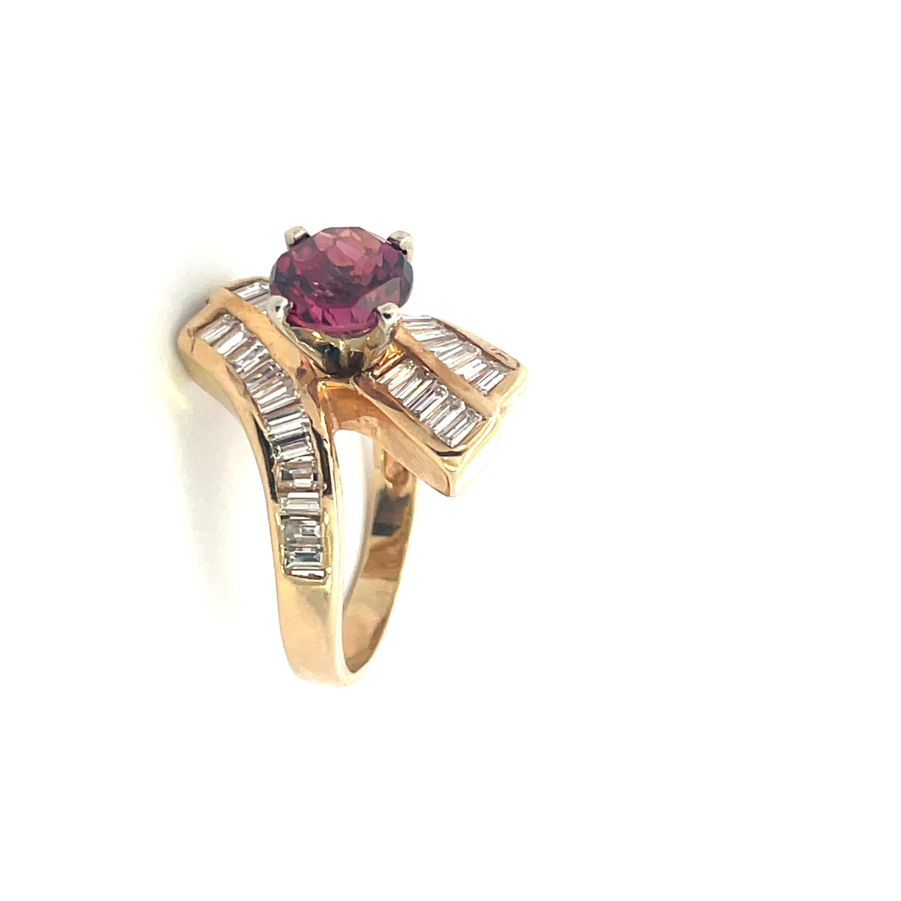 Contemporary 14K Yellow Gold Ring W/ Garnet & Baguette Diamonds  For Sale 1