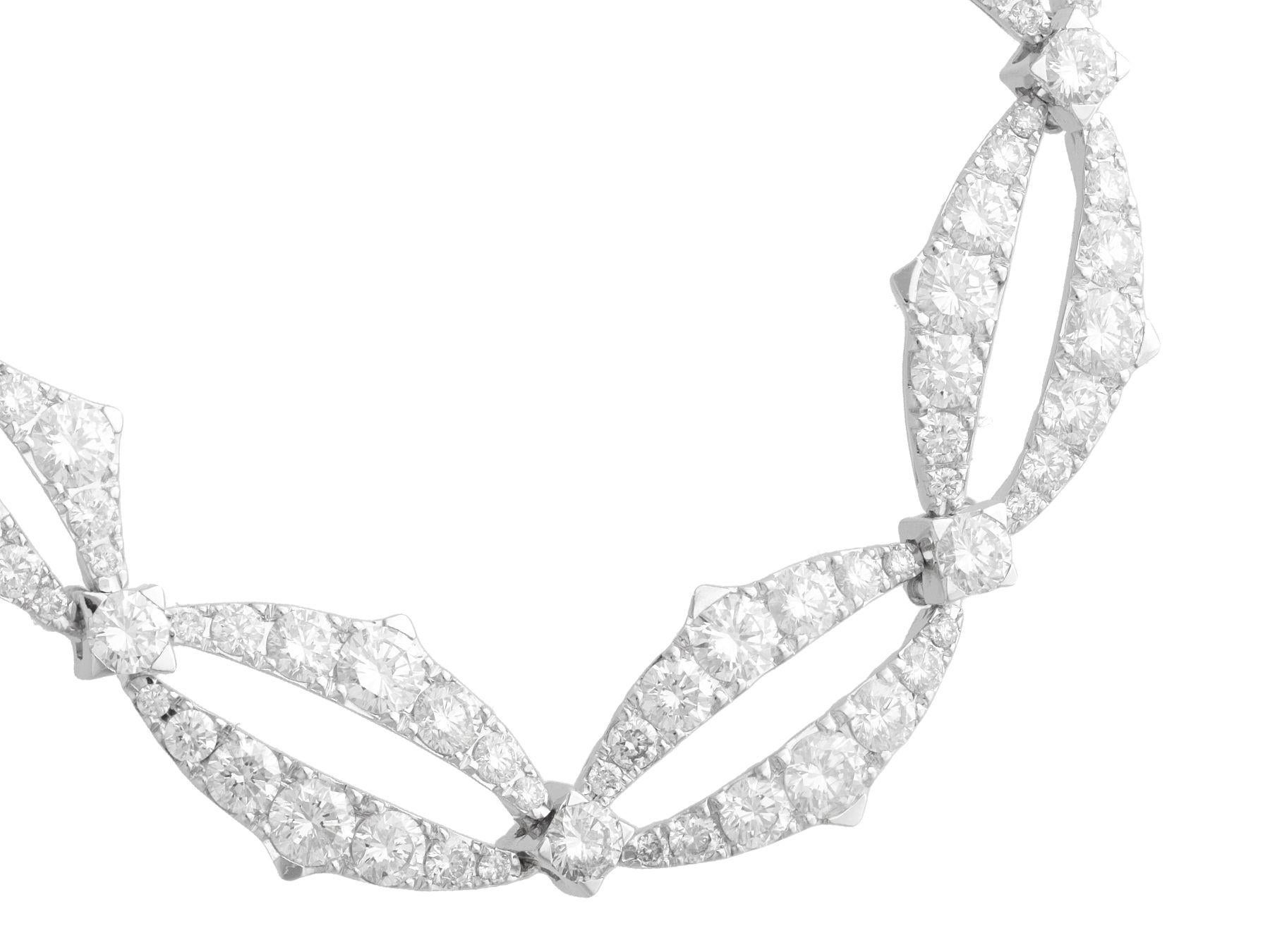 Contemporary 15.12 Carat Diamond and White Gold Necklace by Stephen Webster For Sale