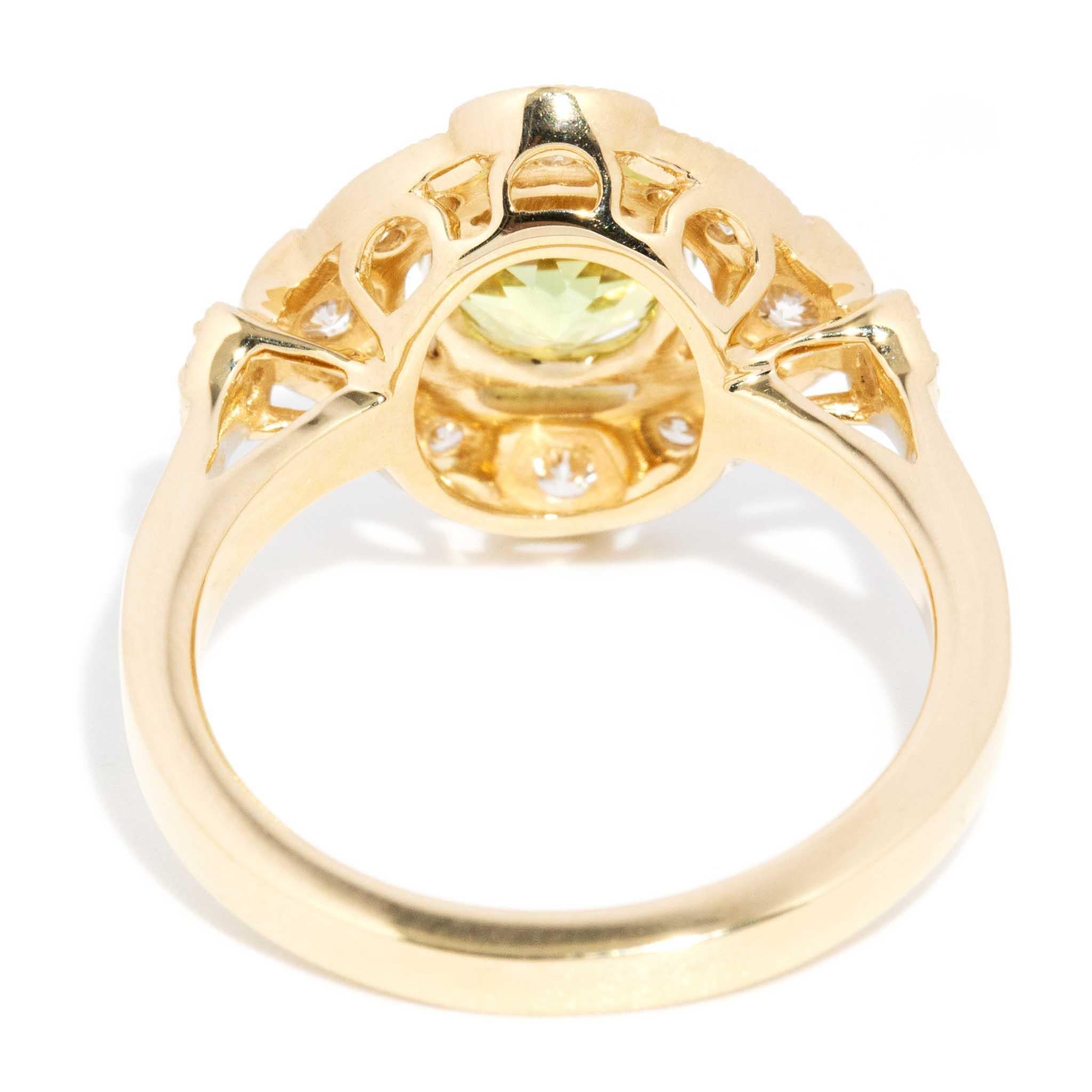 Contemporary 1.51ct Green Sapphire & Diamond Art Deco Style Ring 18ct Gold For Sale 10