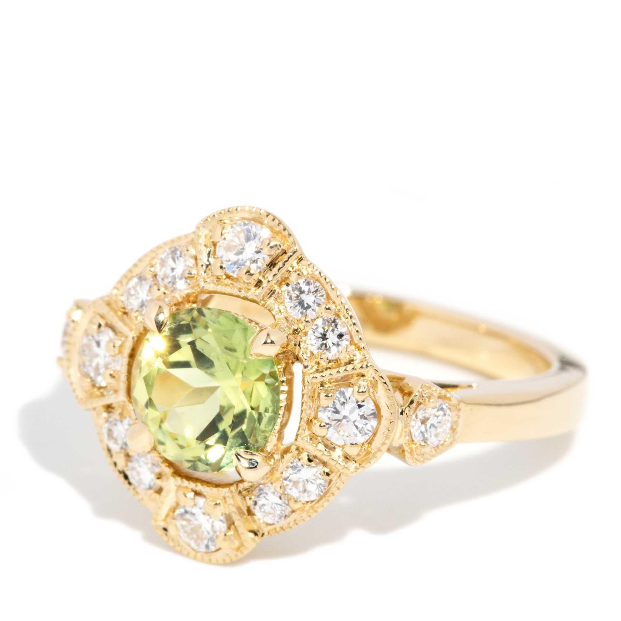 Women's Contemporary 1.51ct Green Sapphire & Diamond Art Deco Style Ring 18ct Gold For Sale