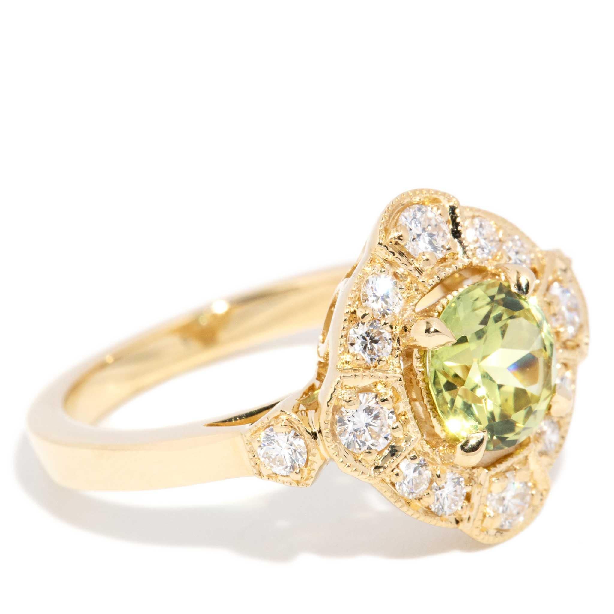 Contemporary 1.51ct Green Sapphire & Diamond Art Deco Style Ring 18ct Gold For Sale 2