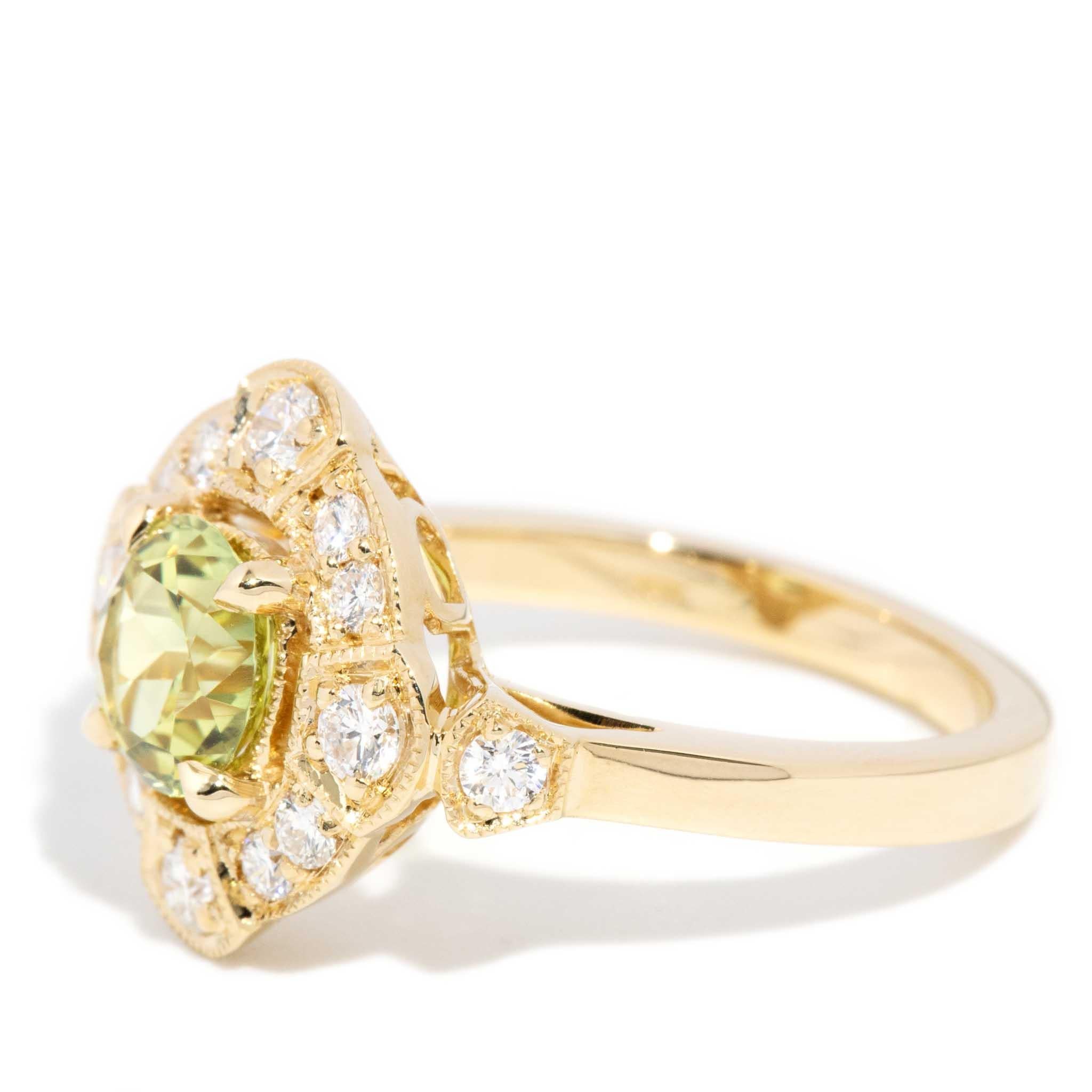 Contemporary 1.51ct Green Sapphire & Diamond Art Deco Style Ring 18ct Gold For Sale 4