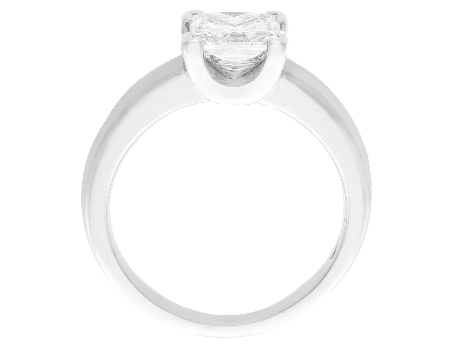 Women's or Men's Contemporary 1.52 Carat Diamond and Platinum Solitaire Ring For Sale