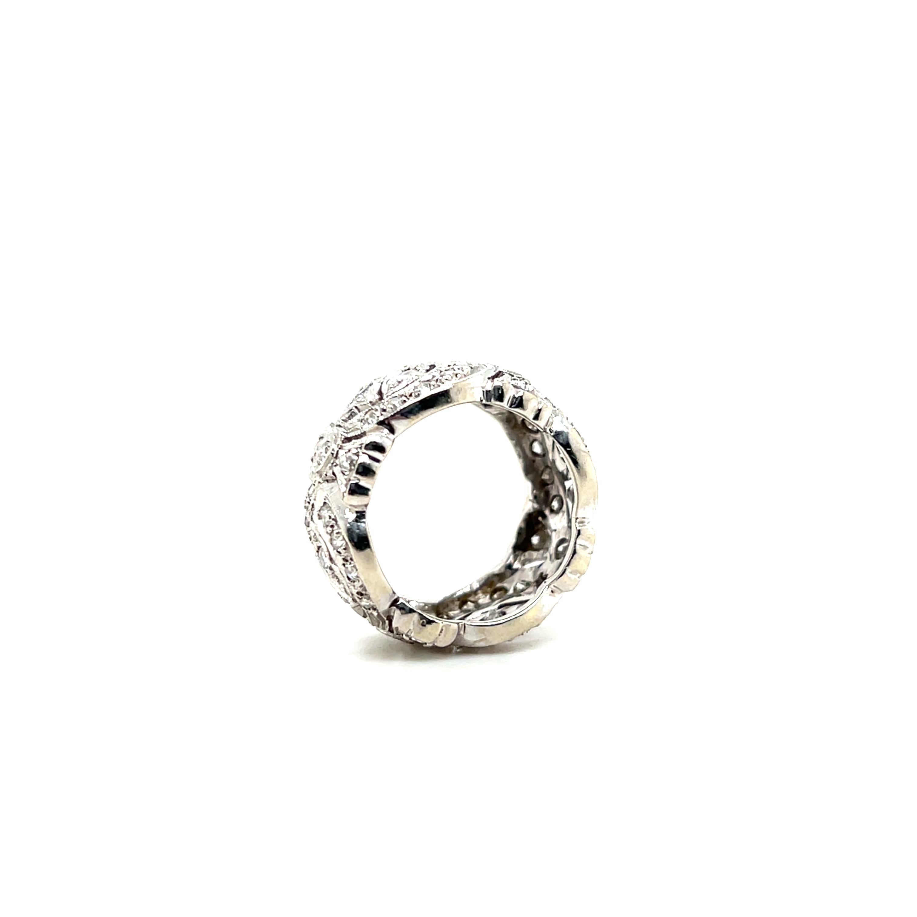 Contemporary 1.62 TCW Diamond Miligrain Openwork White Gold Wedding Band For Sale 4