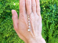 Contemporary 1.62Ct Diamond and 18k Yellow Gold Pendant Circa 2000