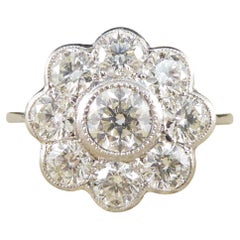 Contemporary 1.62ct Total Diamond Daisy Cluster Ring in Platinum