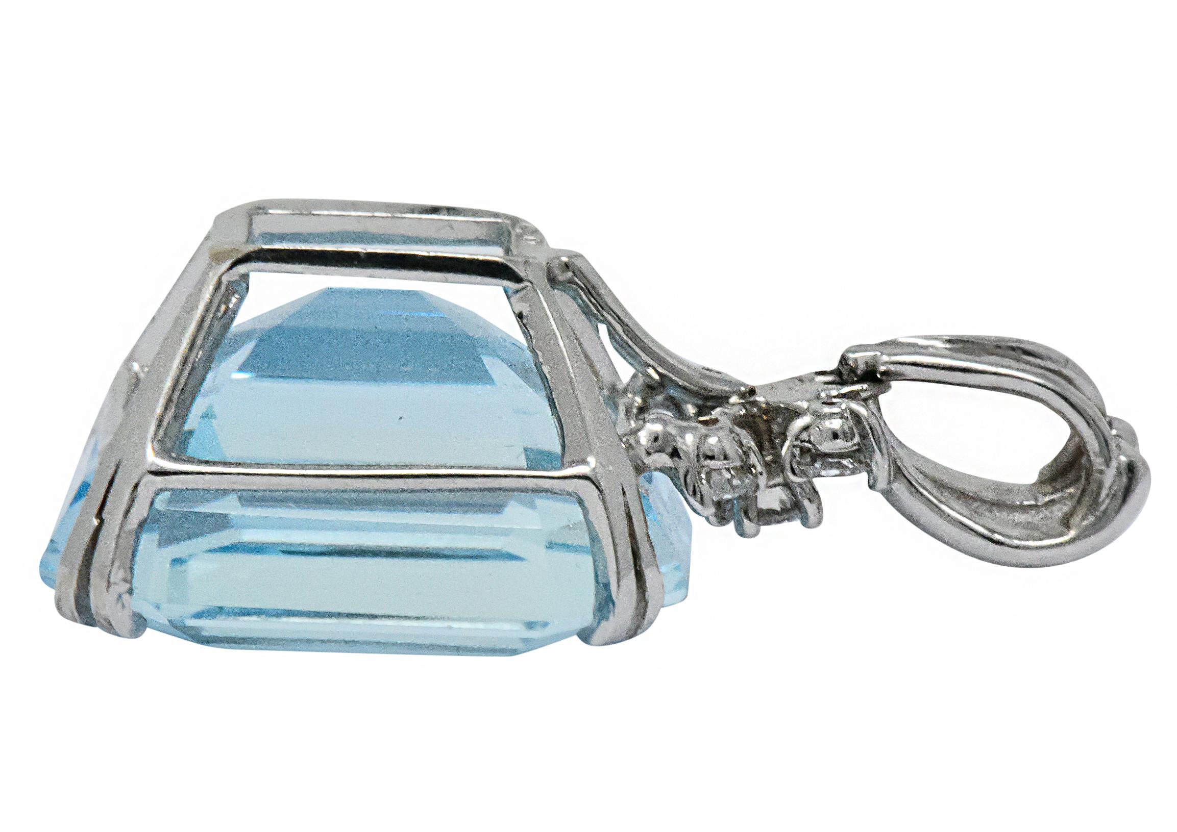 Women's or Men's Contemporary 16.75 Carat Aquamarine Diamond 14 Karat White Gold Pendant