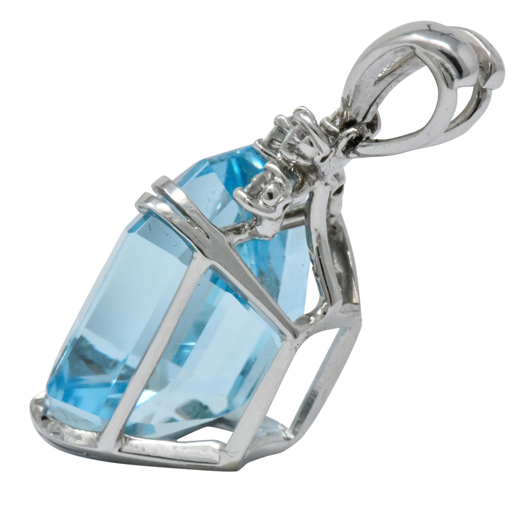 Contemporary 16.75 Carat Aquamarine Diamond 14 Karat White Gold Pendant 1