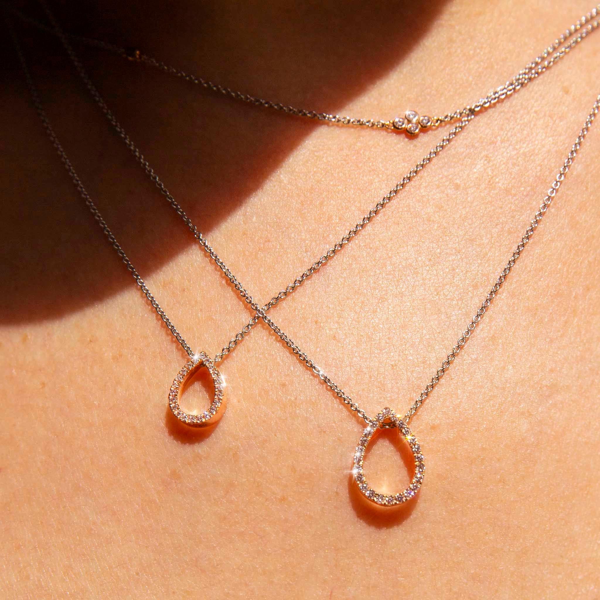 De las mujeres Collar Contemporáneo de Oro de 18 Quilates Argyle con Lágrima de Diamante Rosa en venta