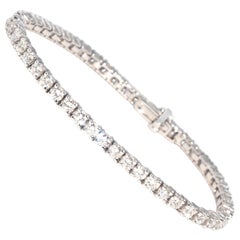 Contemporary 18 Carat White Gold Round Brilliant Diamond Tennis Bracelet