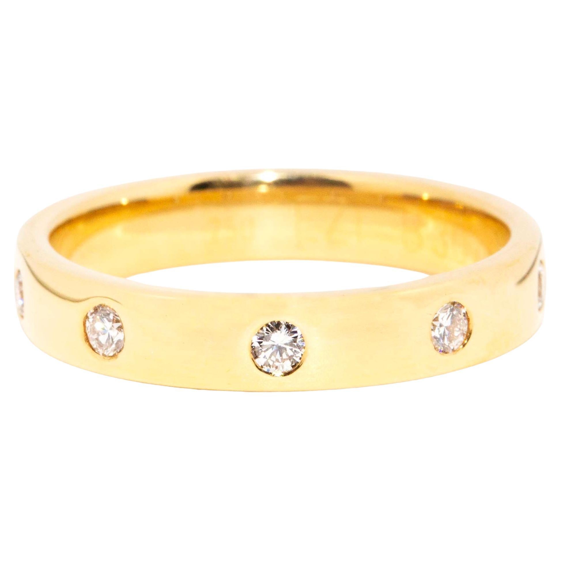 Bracelet contemporain en or jaune 18 carats serti de diamants ronds et brillants