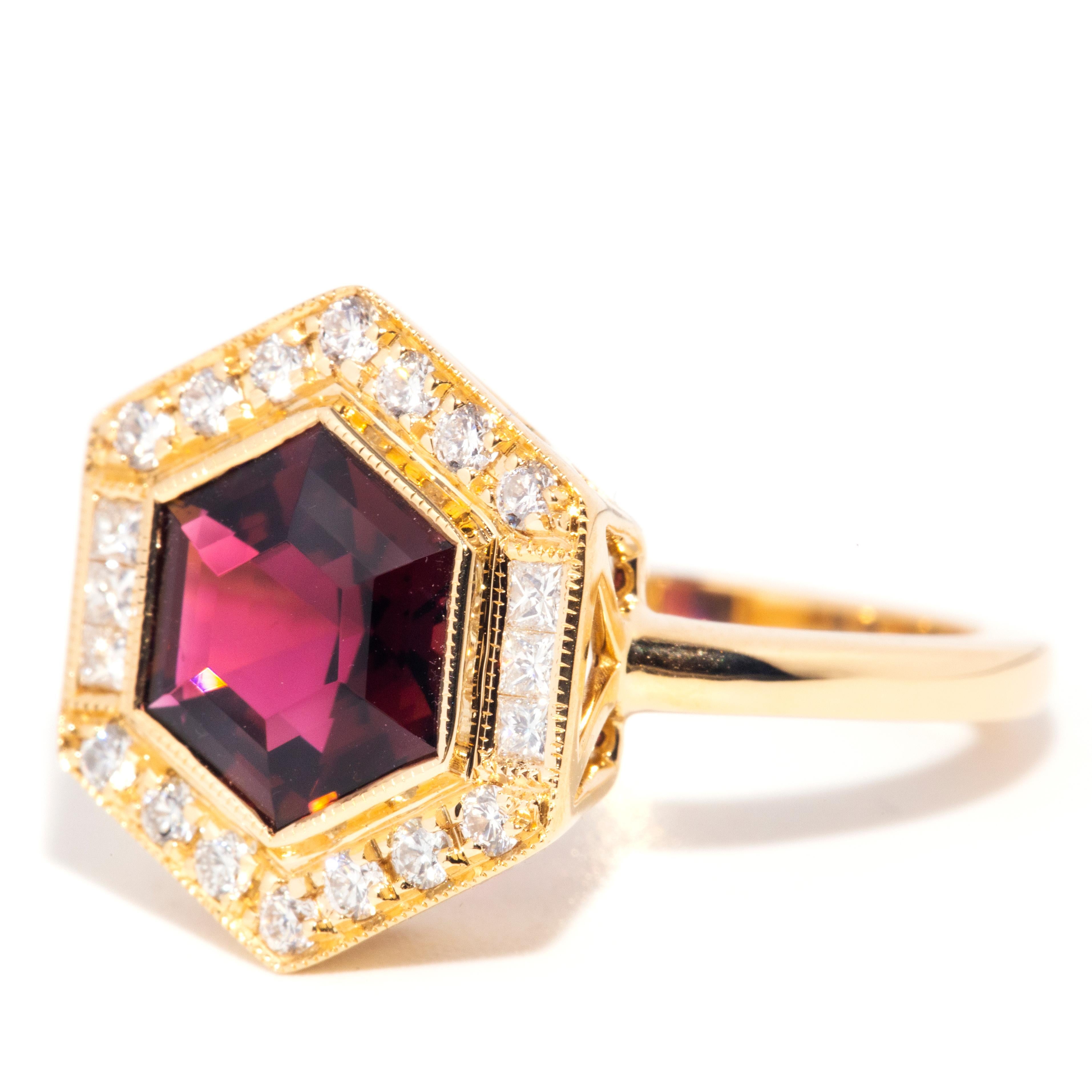 Hexagon Cut Contemporary 18 Carat Yellow Gold Reddish-Purple Tourmaline and Diamond Ring For Sale