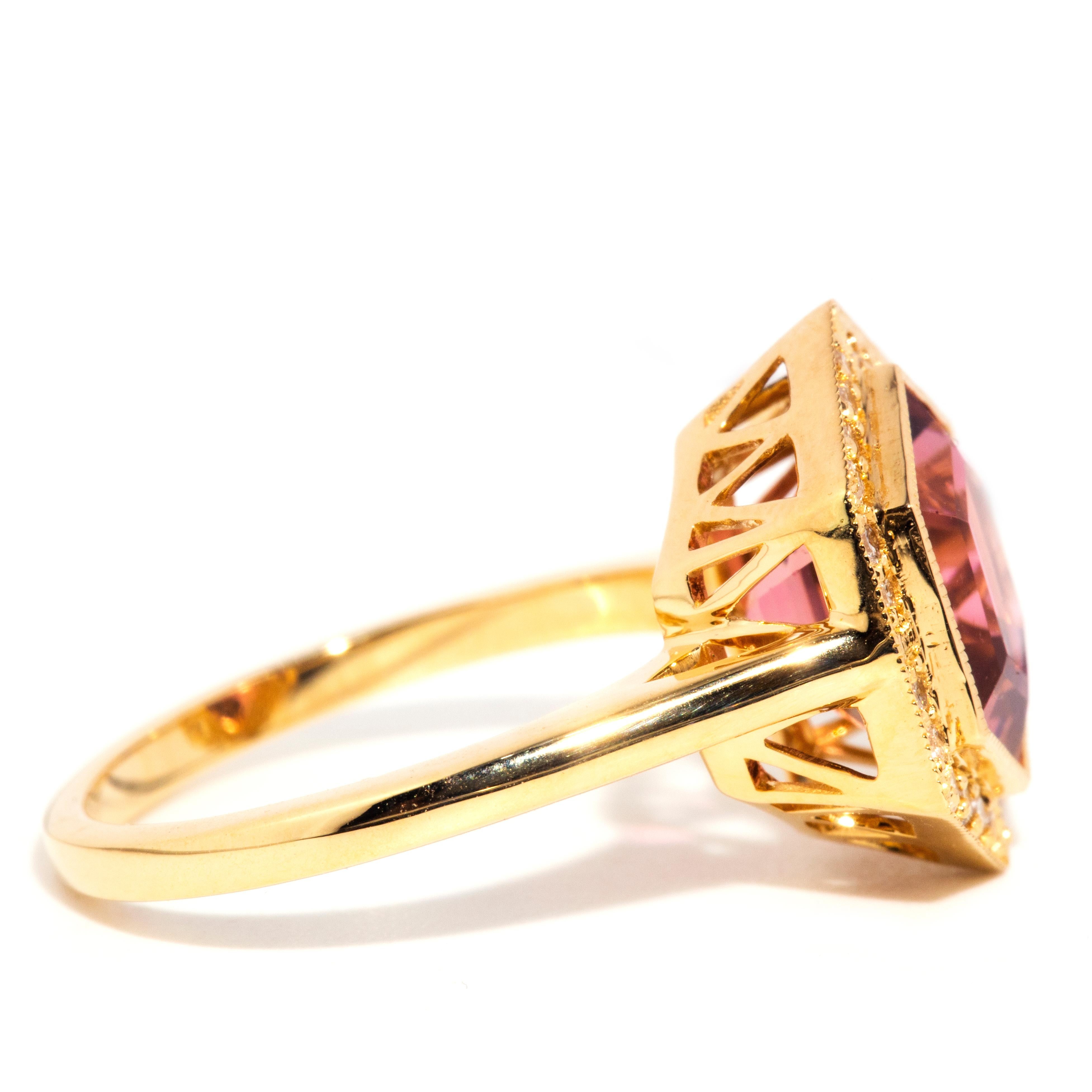 Contemporary 18 Carat Yellow Gold Reddish-Purple Tourmaline and Diamond Ring 1