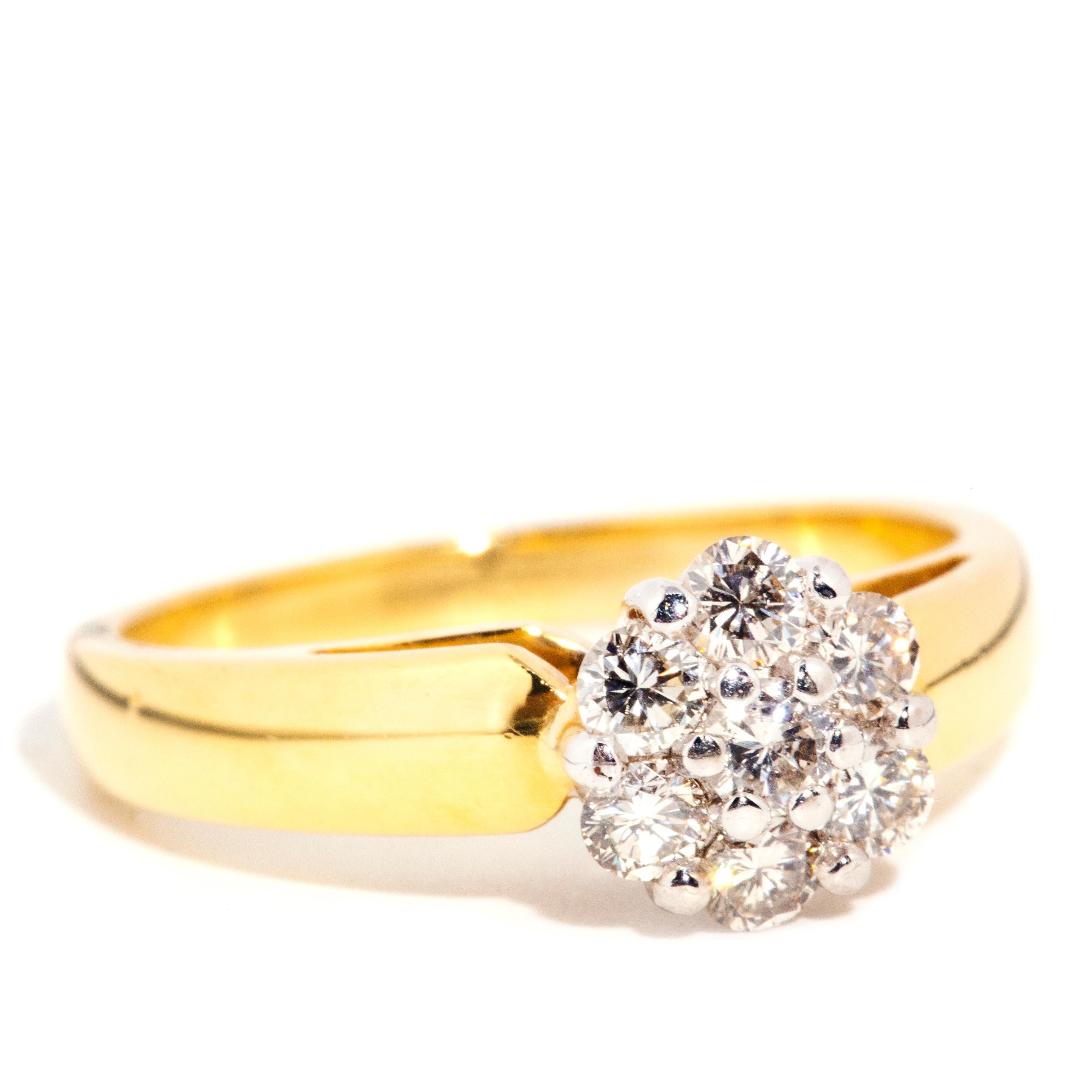 Round Cut Contemporary 18 Carat Yellow Gold Round Brilliant Diamond Flower Cluster Ring For Sale