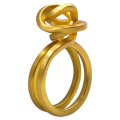 Contemporary 18 karat Gold Cocktail Ring