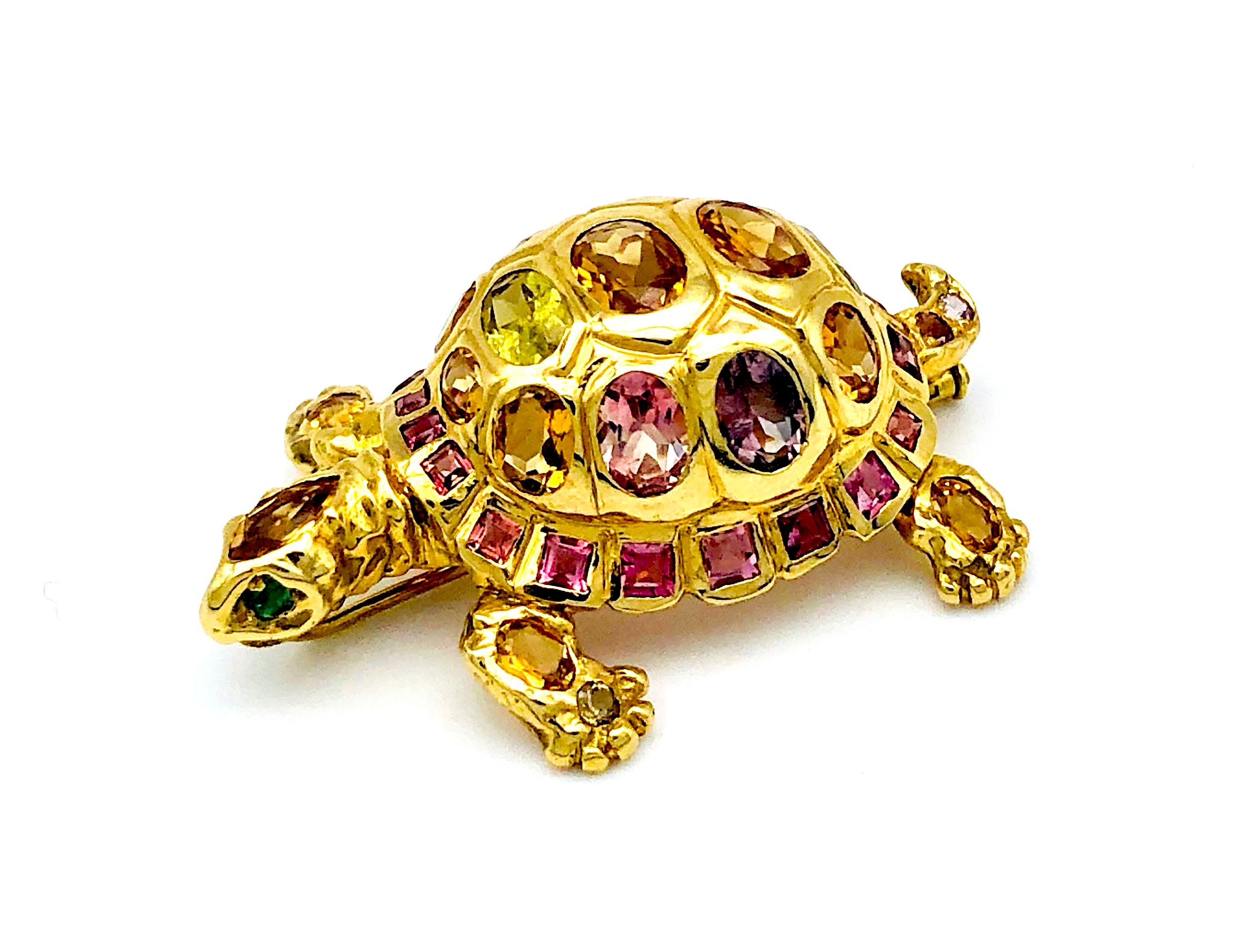 Modern Contemporary 18 Karat Gold Turtle Tortoise Reptile Tourmaline Brooch Pendant For Sale
