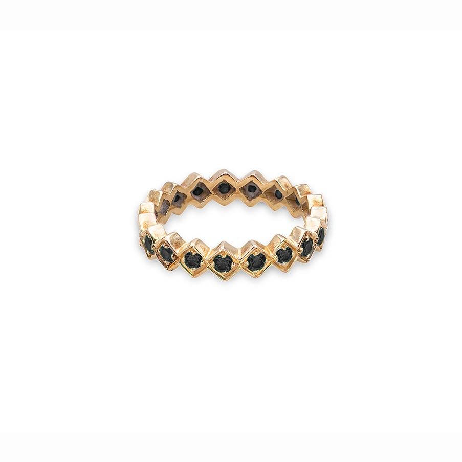 Contemporary  18 Karats Yellow Gold 1 Karat Black Diamonds Design Ring
An amazing design ring handcrafted in 18 karats yellow gold and adorned with intense 1 karat black diamonds 
Due to its semplicity it fits every outfit and gives a nice light to