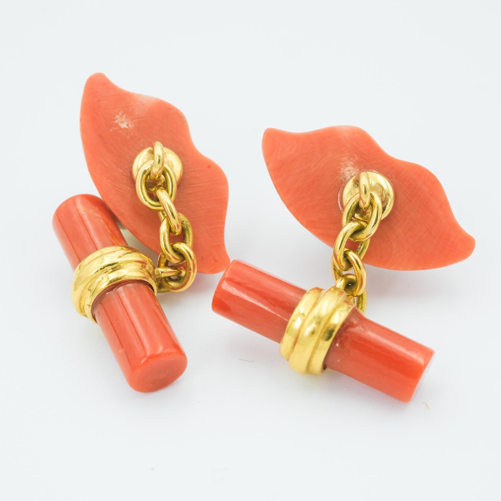 Mixed Cut Contemporary 18 Karat Yellow Gold and Coral Lip Cufflinks For Sale