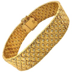 Contemporary 18 Karat Yellow Gold Diamond Bracelet