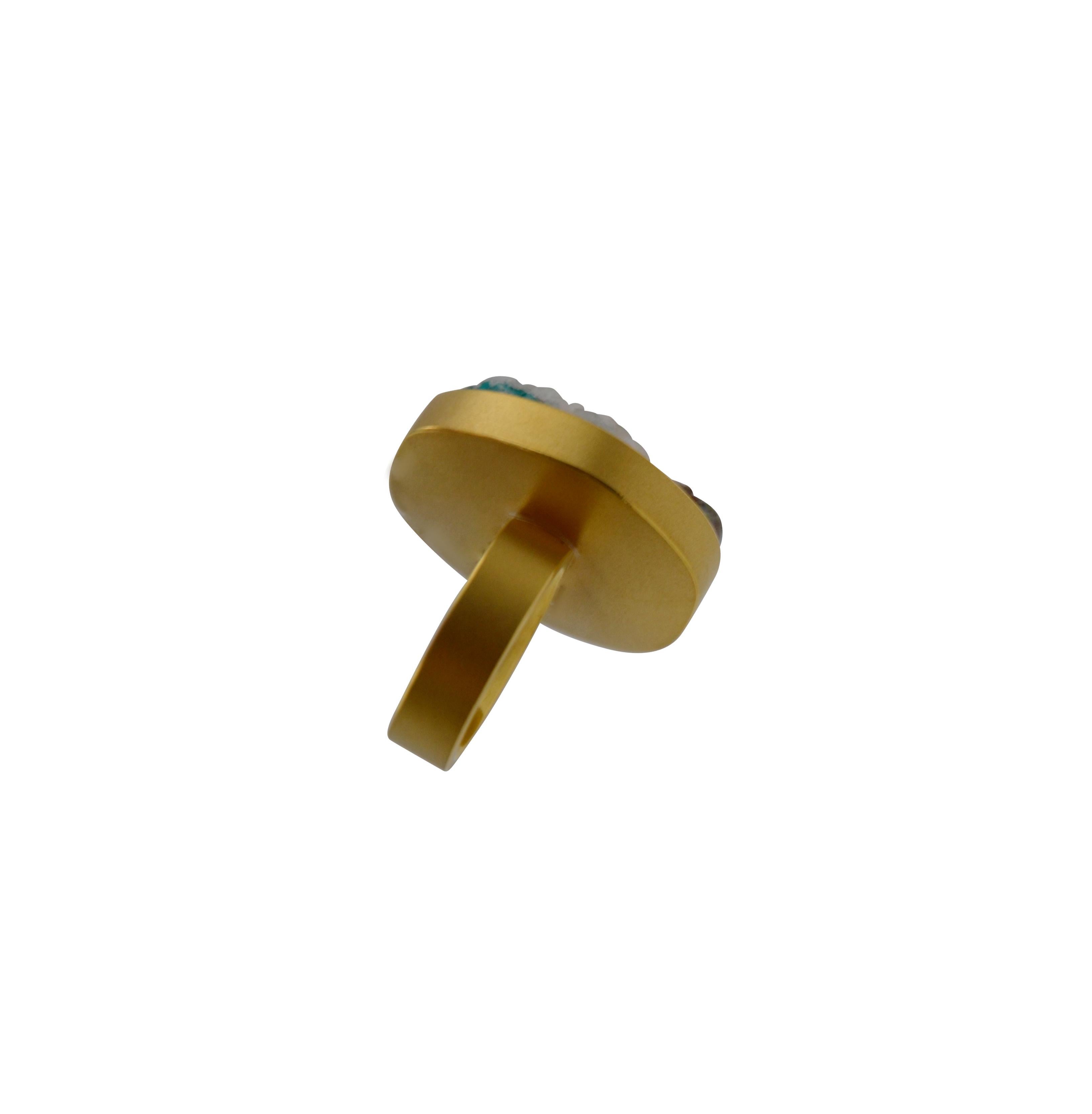Women's or Men's Contemporary 18 Karat Yellow Gold Dioptase Cocktail Ring For Sale