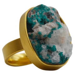 Contemporary 18 Karat Yellow Gold Dioptase Cocktail Ring