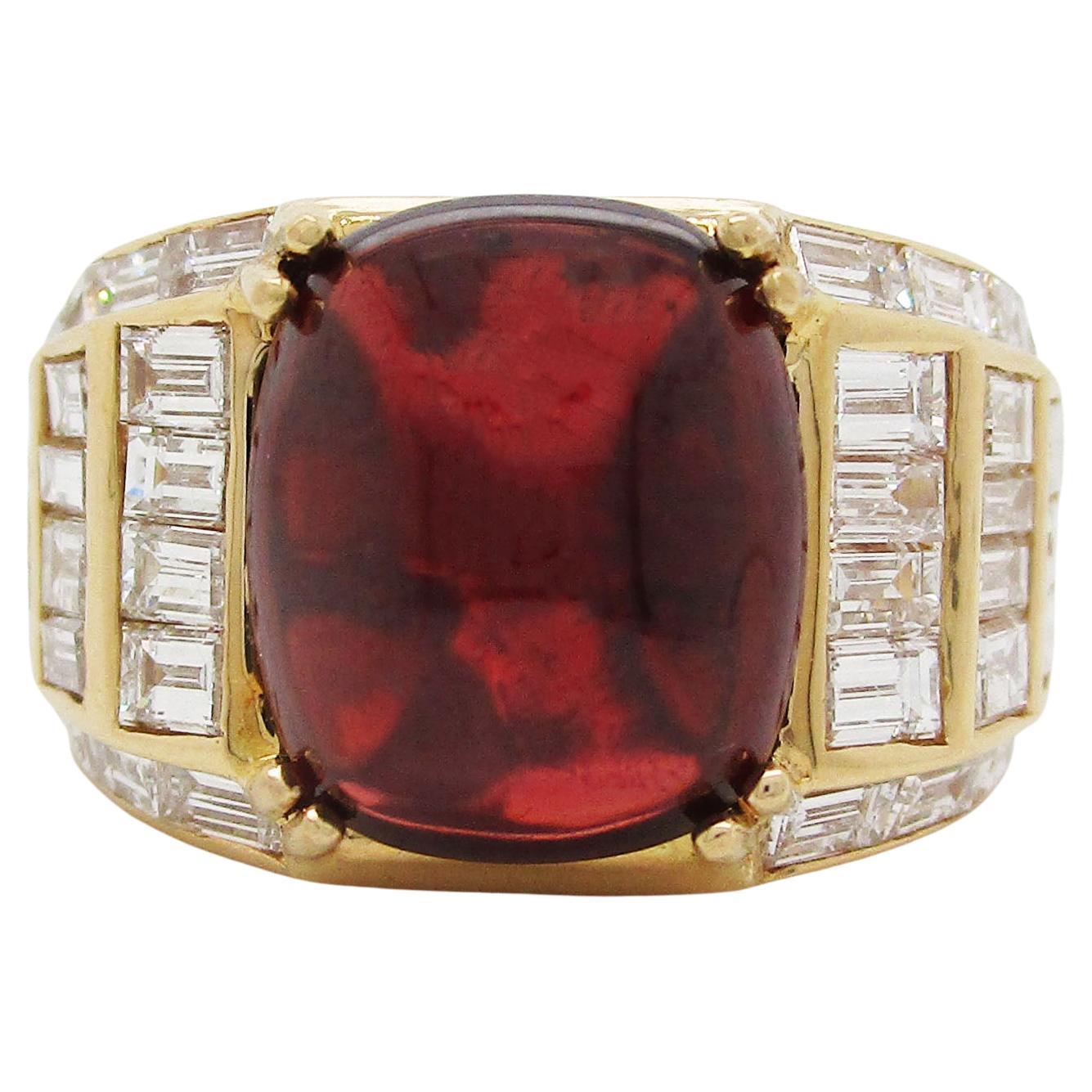 Contemporary 18 Karat Yellow Gold Red Garnet and Diamond Statement Ring For Sale