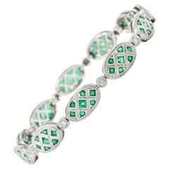 Contemporary 1.80 CTW Emerald Diamond 18 Karat White Gold Lattice Link Bracelet