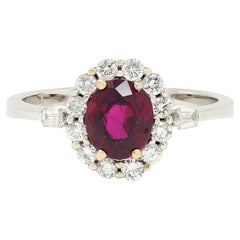 Zeitgenössischer 1,80 CTW Rubin-Diamant 18 Karat Weißgold Halo-Ring GIA