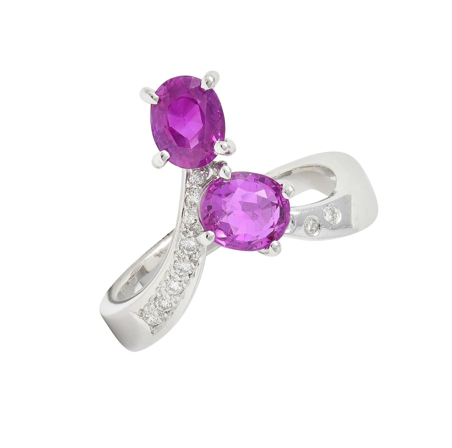 Anillo Bypass Contemporáneo de Oro de 18 K con Diamante Zafiro Rosa de Madagascar de 1,85 quilates GIA en venta 6