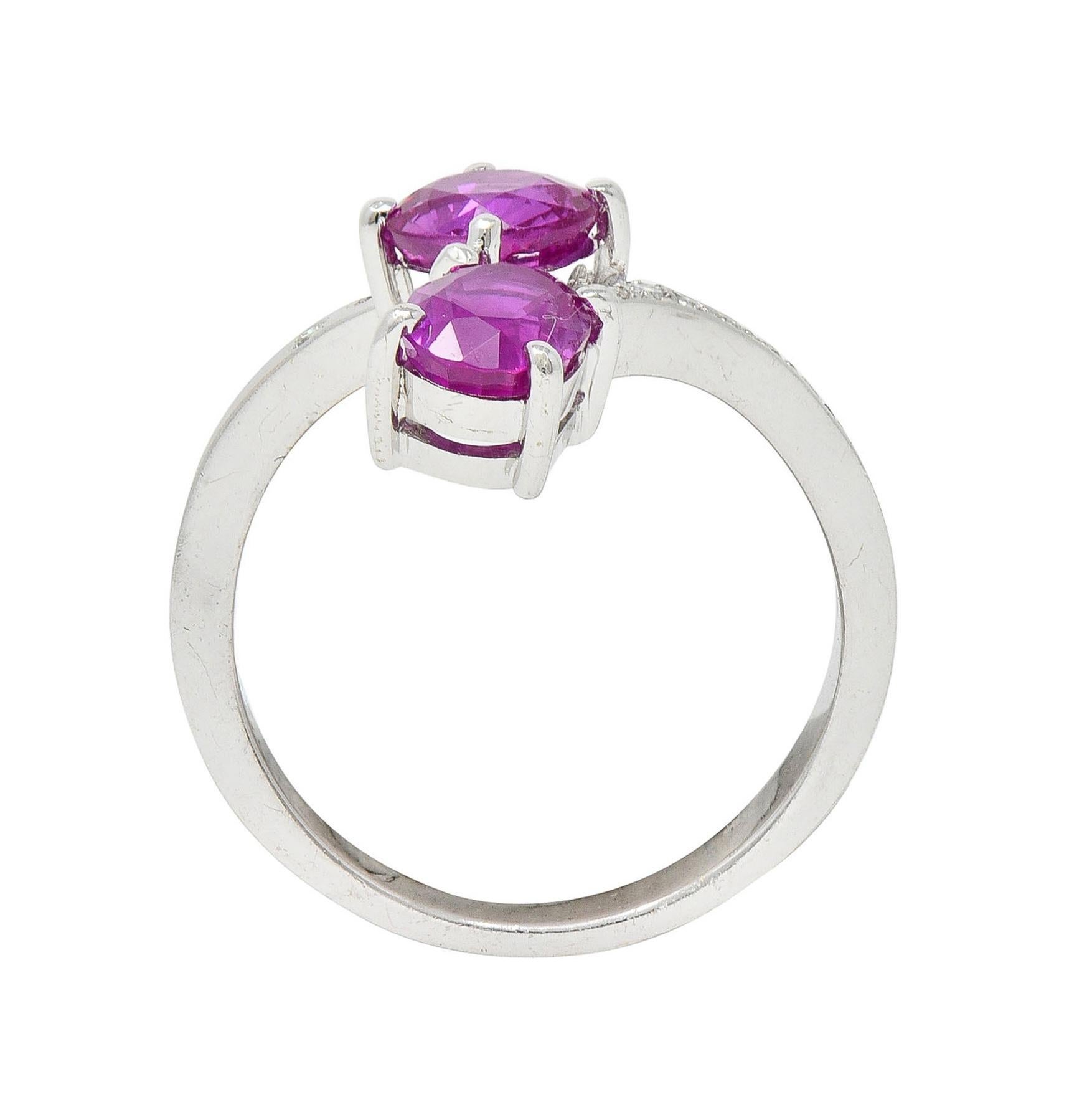 Anillo Bypass Contemporáneo de Oro de 18 K con Diamante Zafiro Rosa de Madagascar de 1,85 quilates GIA en venta 4