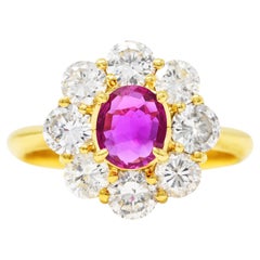 Contemporary 1.86 Carats Ruby Diamond 18 Karat Yellow Gold Cluster Ring