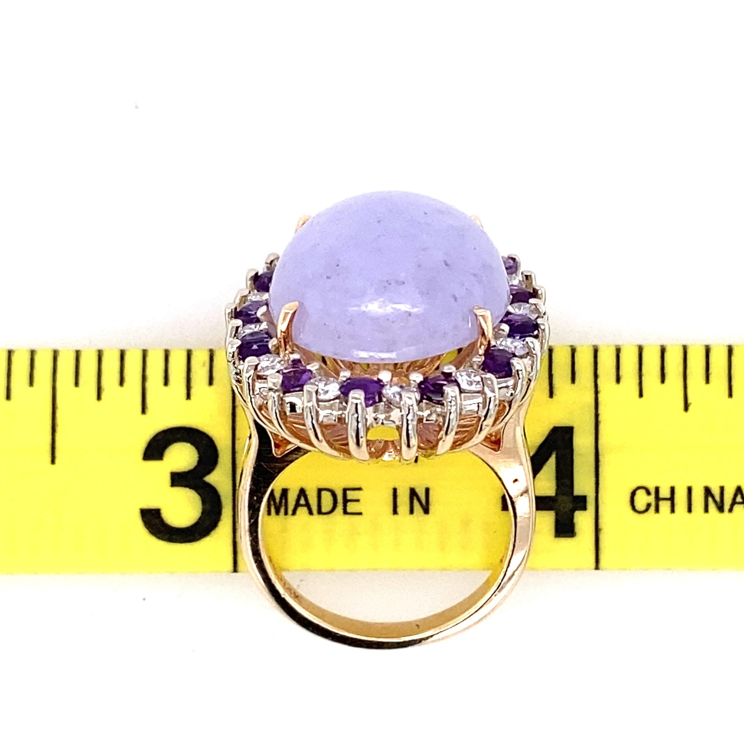 Contemporary 18.80 Carat Natural Lavender Jade Cabochon Yellow Gold Fashion Ring 2