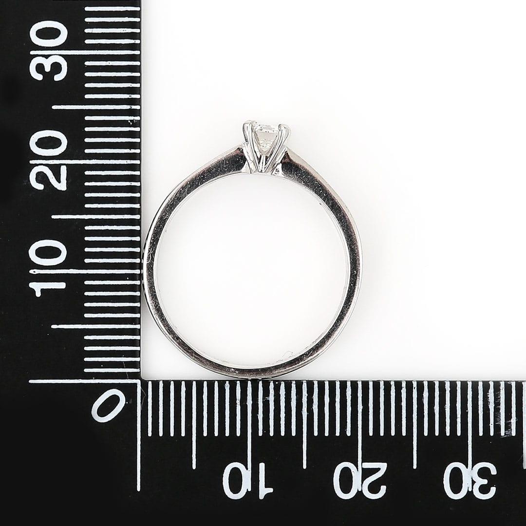Contemporary 18ct White Gold Baguette Cut Diamond Engagement Ring H Colour For Sale 10