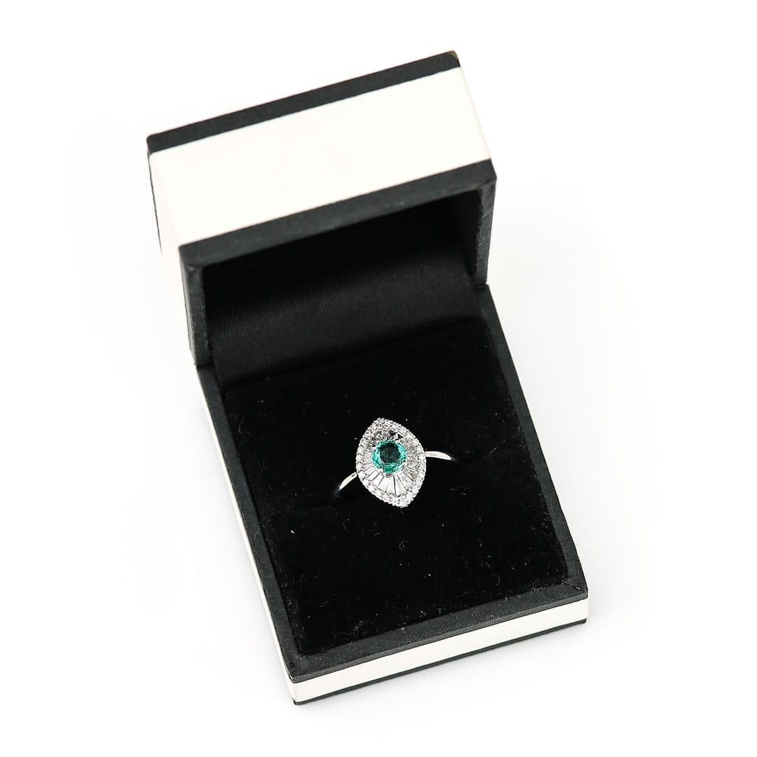 Contemporary 18ct White Gold Emerald and Diamond Engagement Ring  For Sale 10