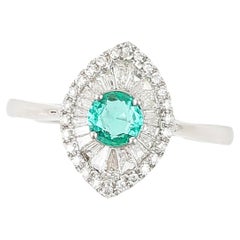 Used Contemporary 18ct White Gold Emerald and Diamond Engagement Ring 