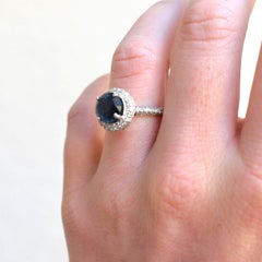 Contemporary 18k Gold Diamond Halo Sapphire Ring - Circa 2000