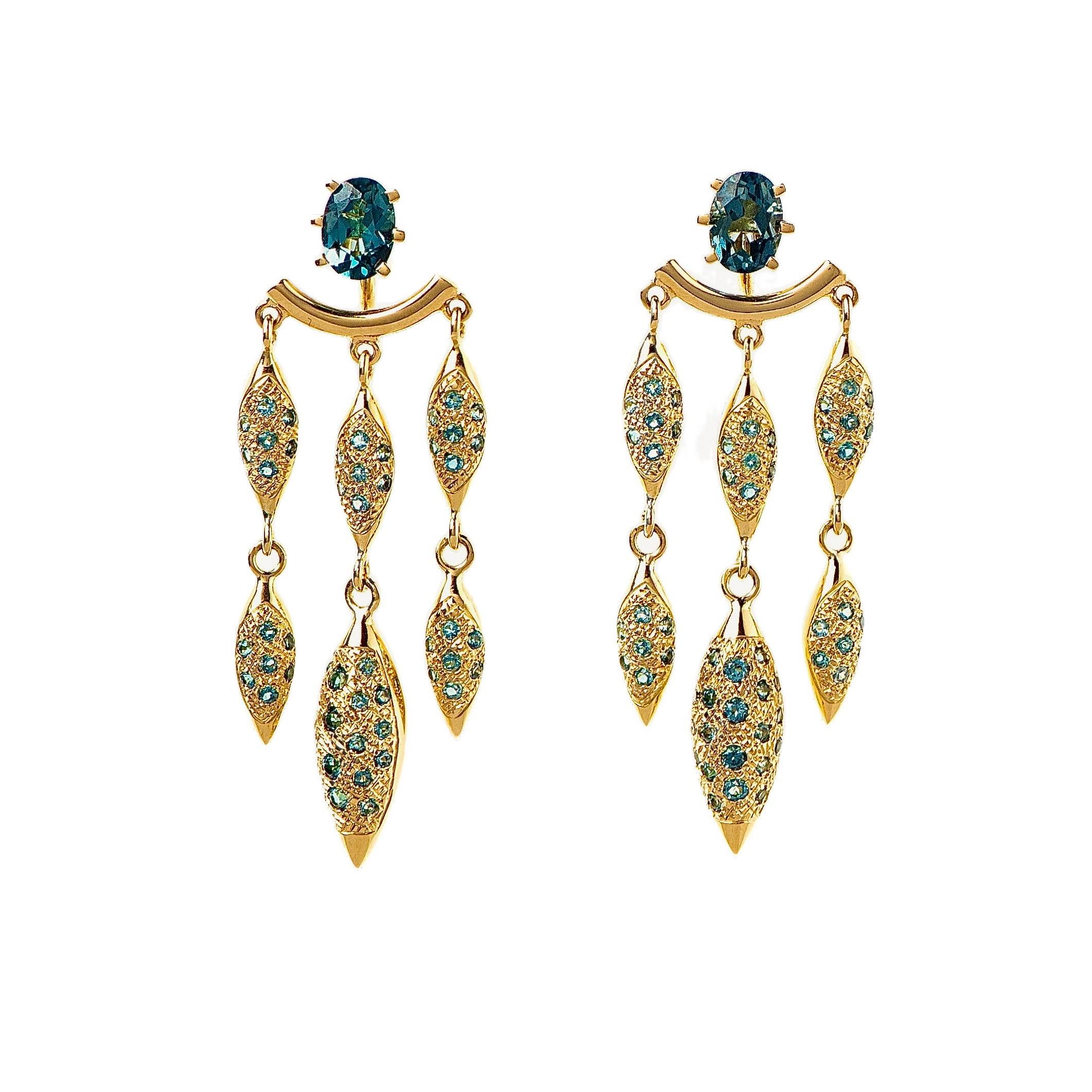 Contemporary 18K Gold & Green Tsavorite Garnet Chandelier Earrings /Ear Jackets In New Condition For Sale In Nicosia, CY