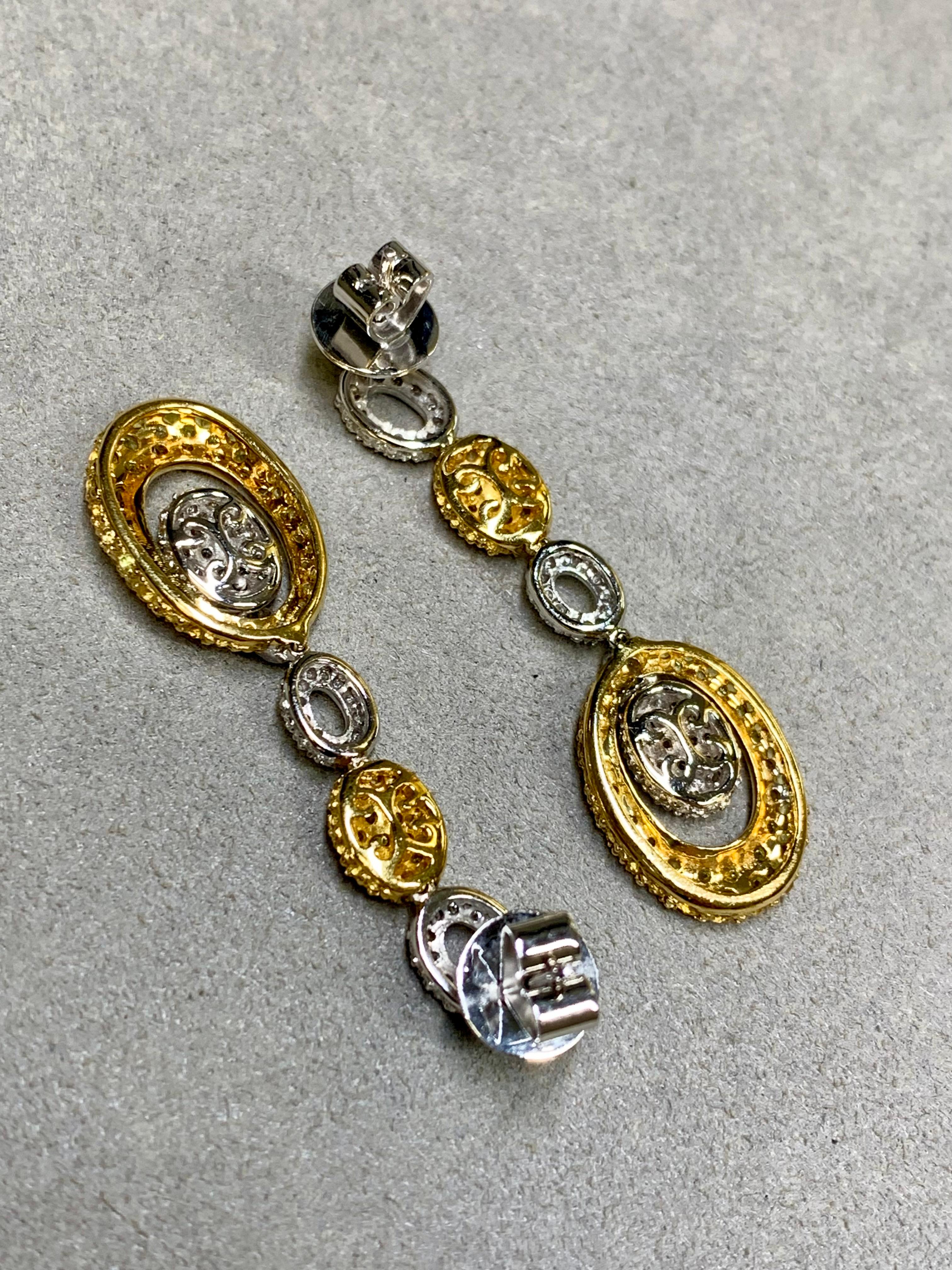 Contemporain Boucles d'oreilles pendantes contemporaines en deux tons 18K Pavé saphir jaune diamant ovale 3.96ct en vente