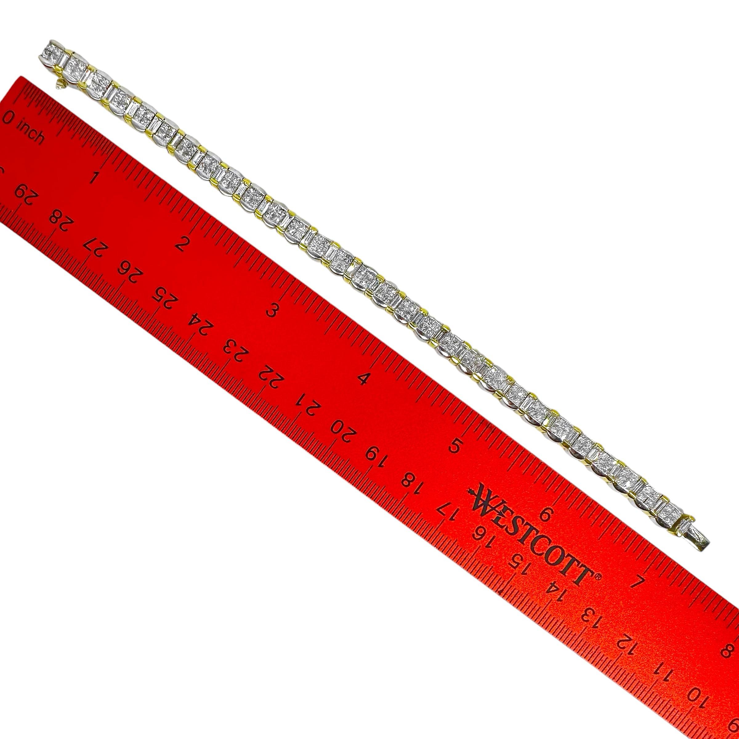 Contemporary 18k White and Yellow Gold Diamond Line Bracelet For Sale 3
