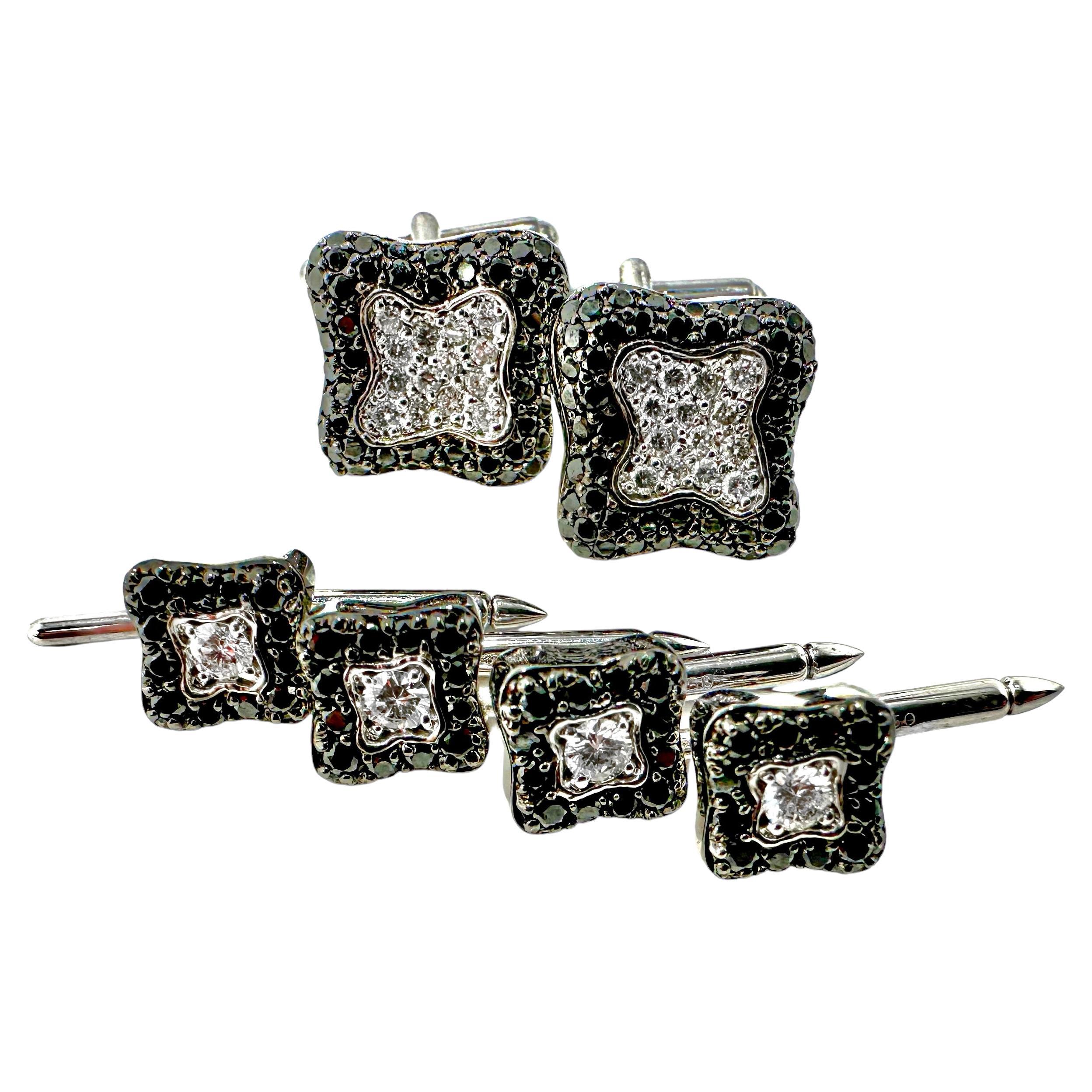 Contemporary 18k White Gold, Black and White Diamond 4 Button Stud Set by Mecan  For Sale